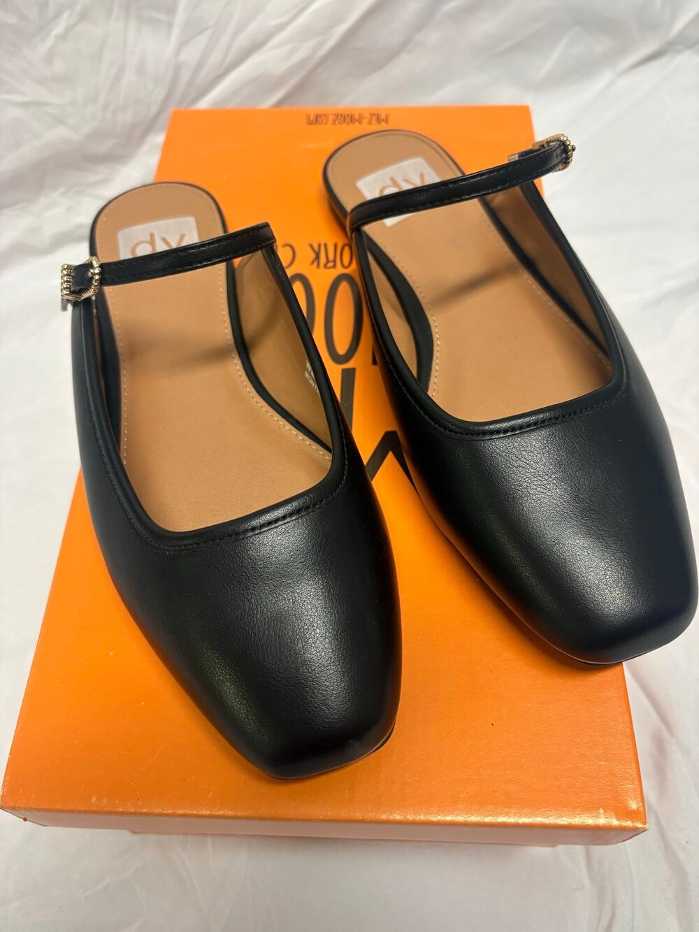 Dolce Vita Women’s Black slip on dress shoes with back strap size 7